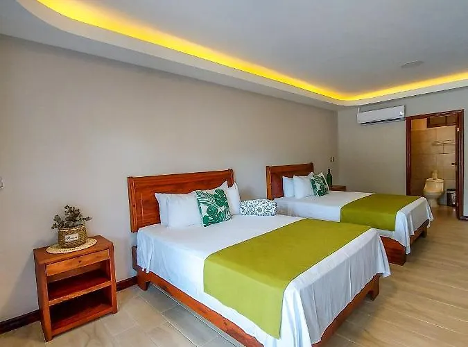Amira Hotel